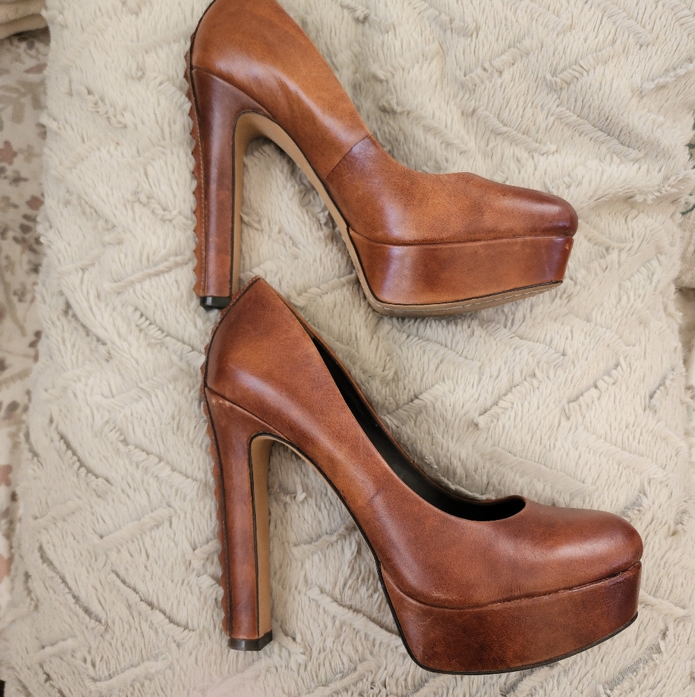 Vince Camuto Heels